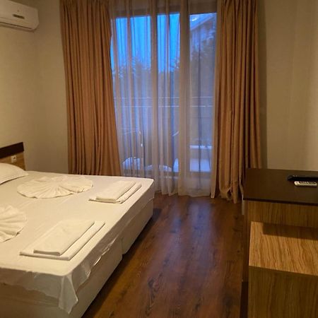 Diamond Beach Apartment 2 Room Burgas Bagian luar foto